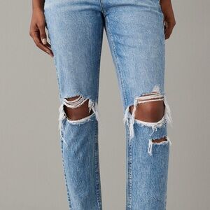 American Eagle mom jean